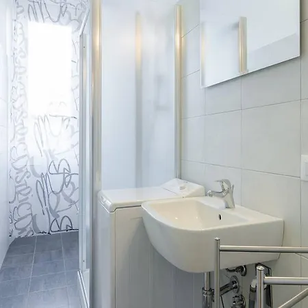 Revel Flexyrent Apartment